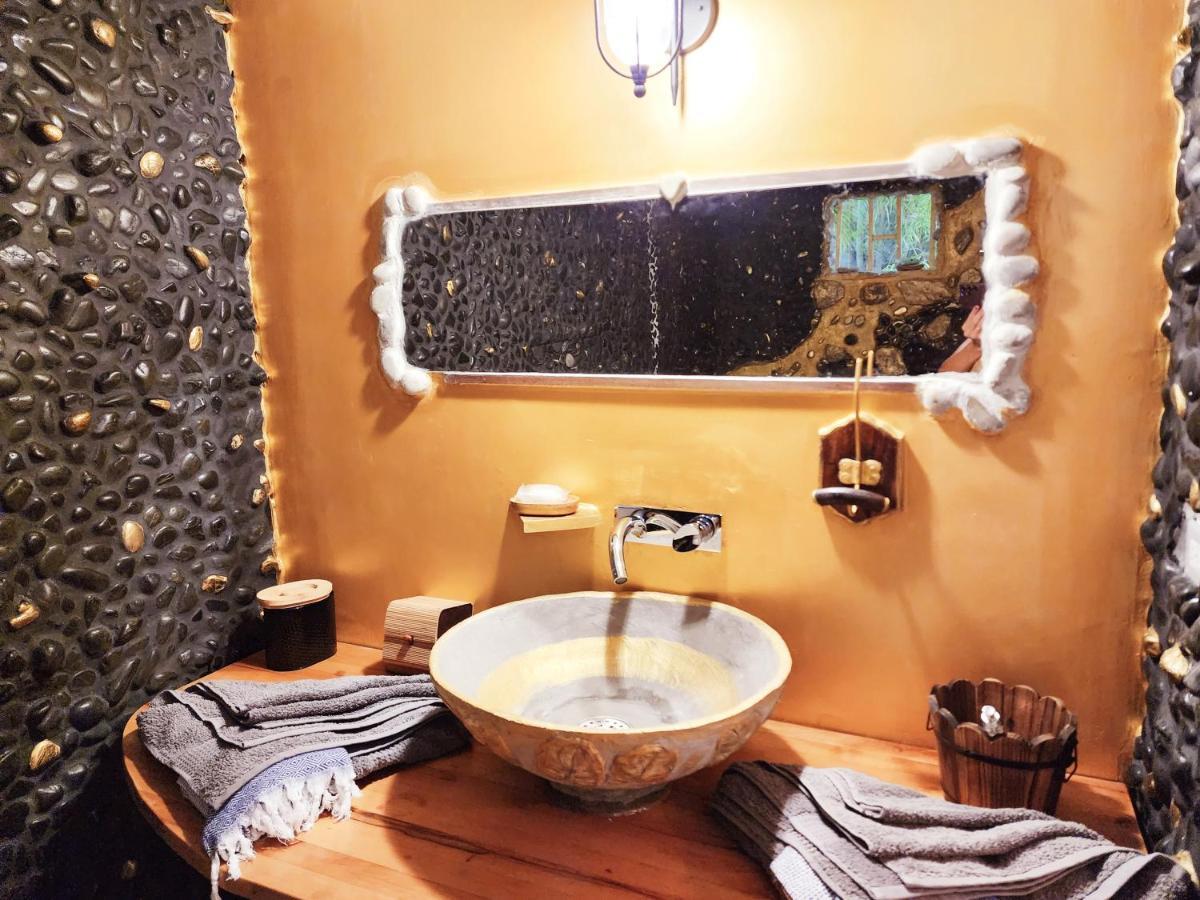 Perle Stone Studio- Bed And Breakfast Simpson Bay Kültér fotó